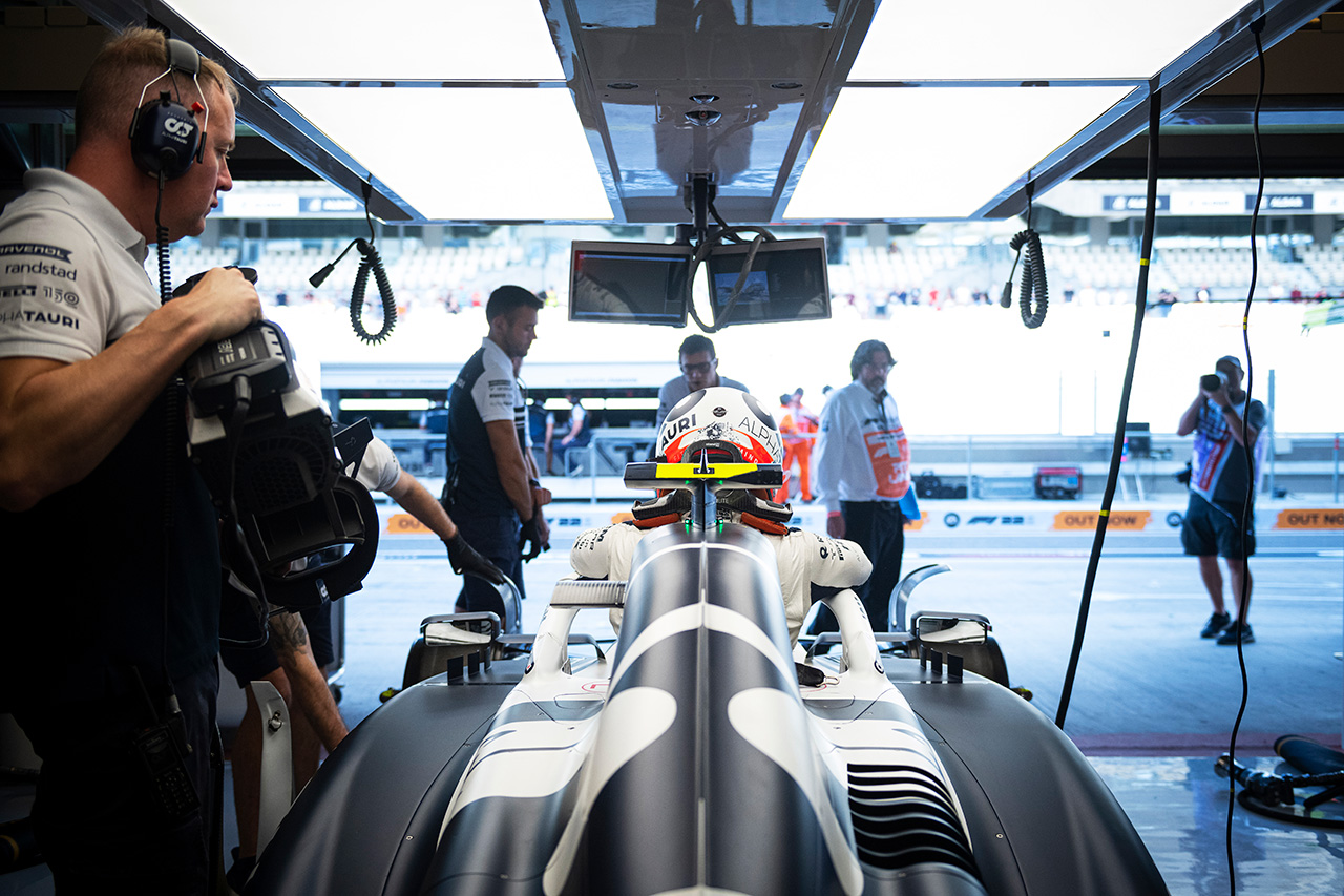 アルファタウリF1 「路面温度が下がってもデグラデーションが出ていた」