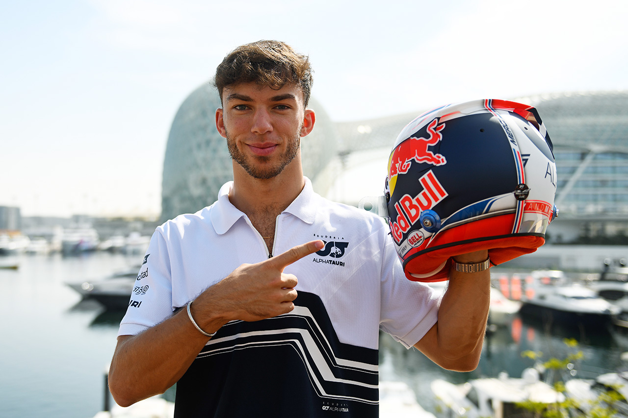 ピエール・ガスリー 2022年F1アブダビGP スペシャルヘルメット