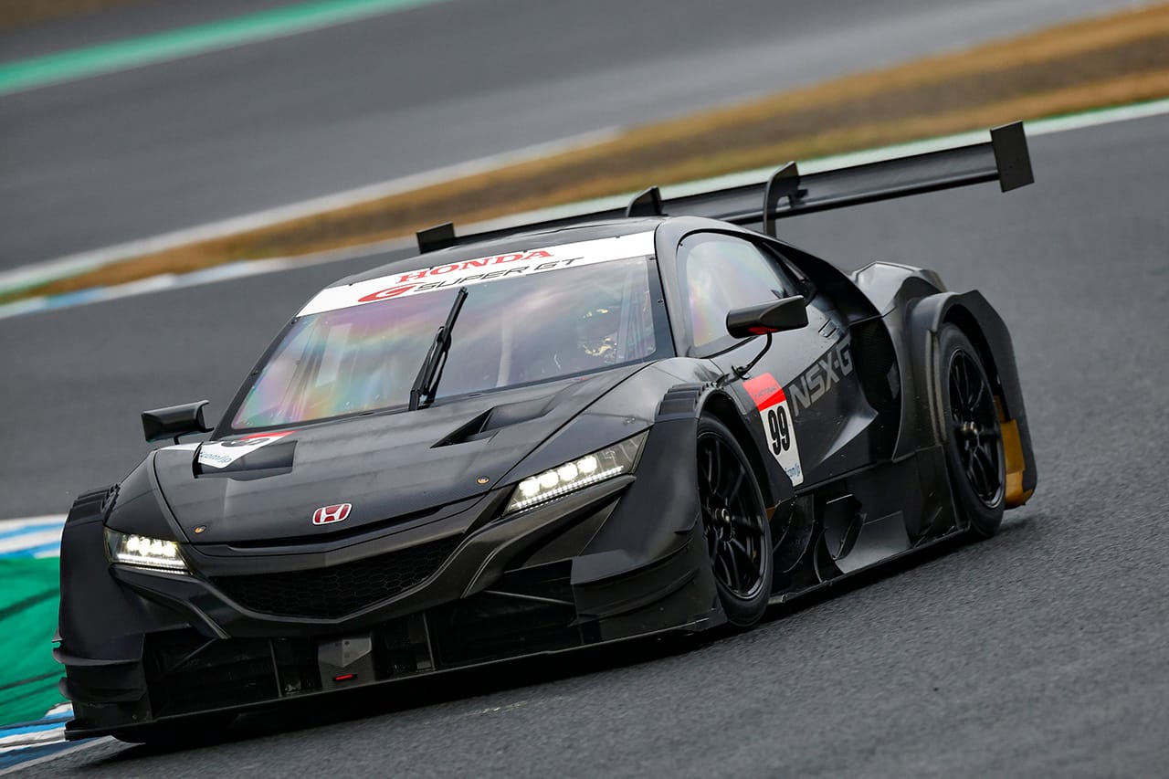 マックス・フェルスタッペン、ホンダのSUPER GT車両『NSX-GT』を試乗