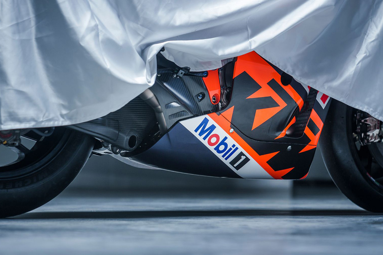 MotoGP:KTM、モービル1との複数年のパートナーシップ契約を発表