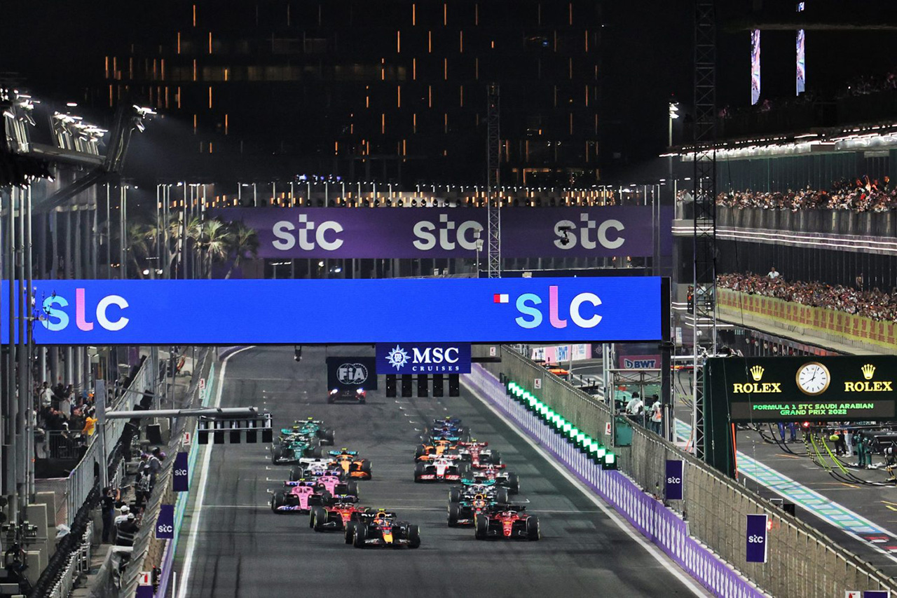 サウジアラビアの政府系ファンド、2兆6000億円でF1買収を協議