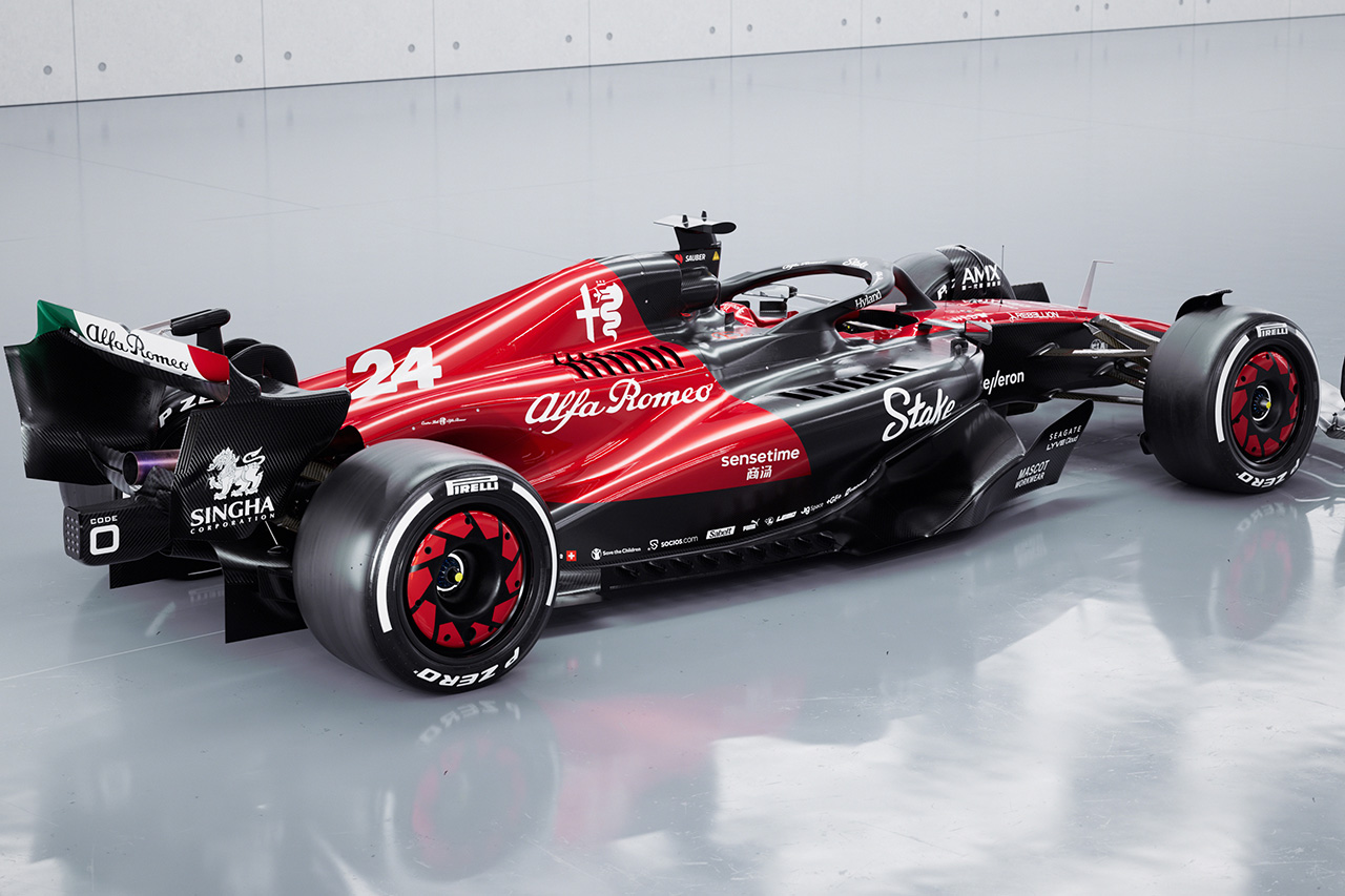 アルファロメオF1、レッドブルのアイデアを取り入れた後部の“勇敢”な変更