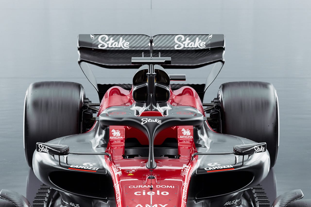アルファロメオF1が2023年マシンでブレード型ロールフープを保持した理由