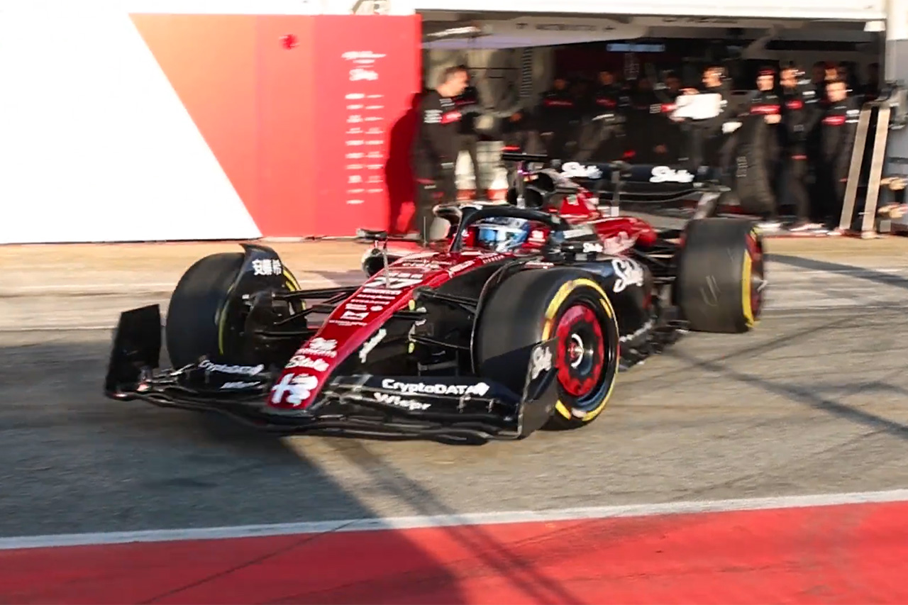 【動画】アルファロメオF1チーム、2023年F1マシン『C43』をシェイクダウン