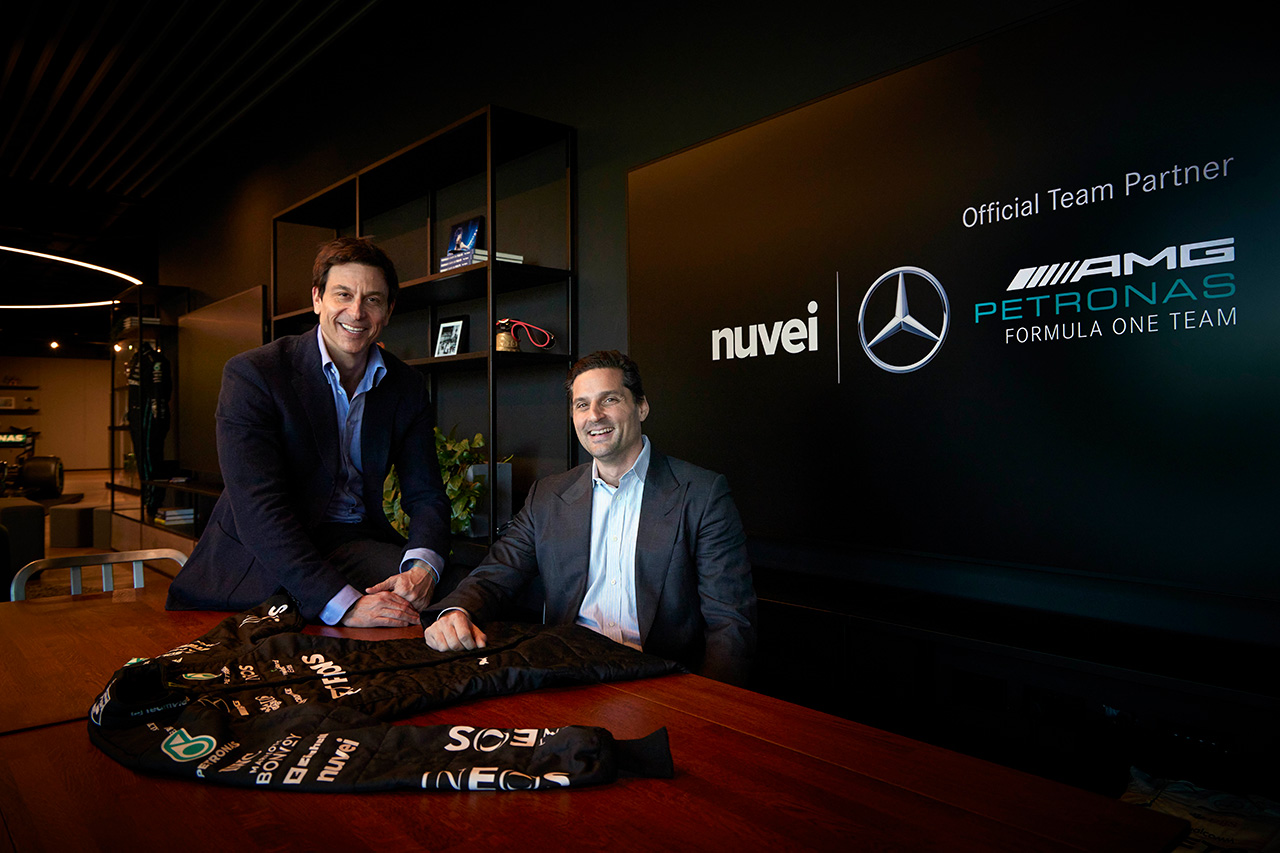 メルセデスF1、ニューベイ（Nuvei）と複数年のスポンサー契約