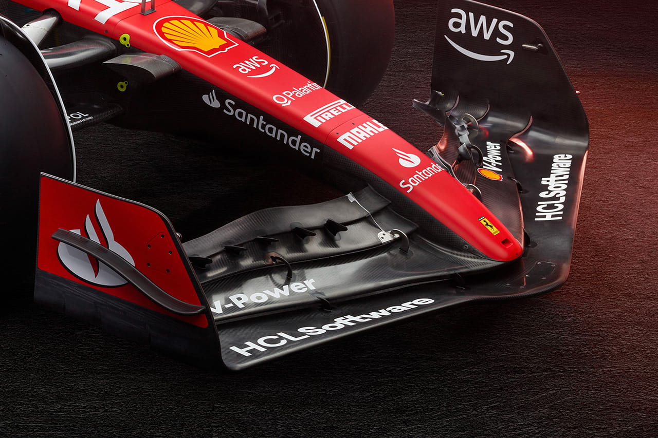 フェラーリF1、メルセデスが禁止されたフロントウィングセパレーターを搭載