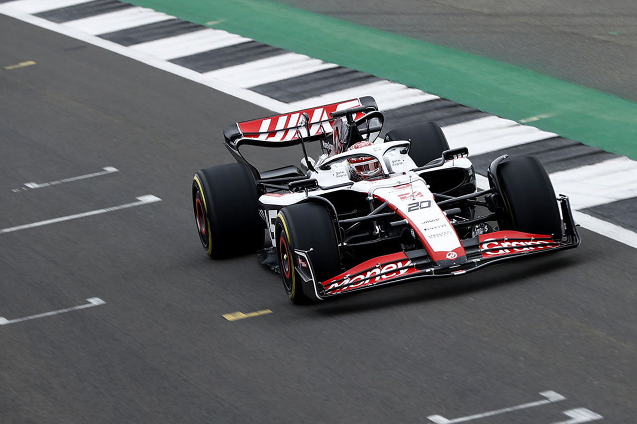 F1マシン解説：ハース VF-23 「ラジエーターの配置変更でフェラーリ路線」