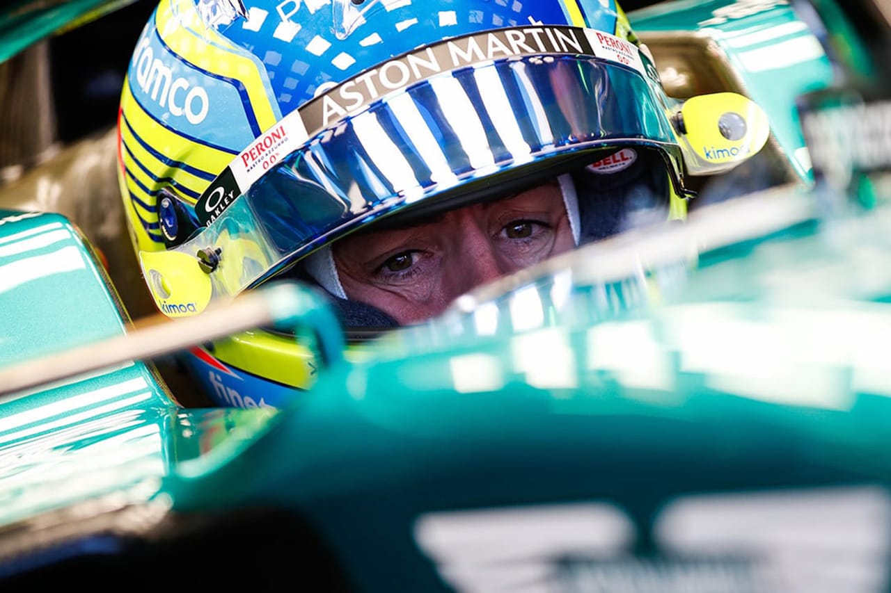 フェルナンド・アロンソ、2023年にケビン・マグヌッセンのF1記録に並ぶ