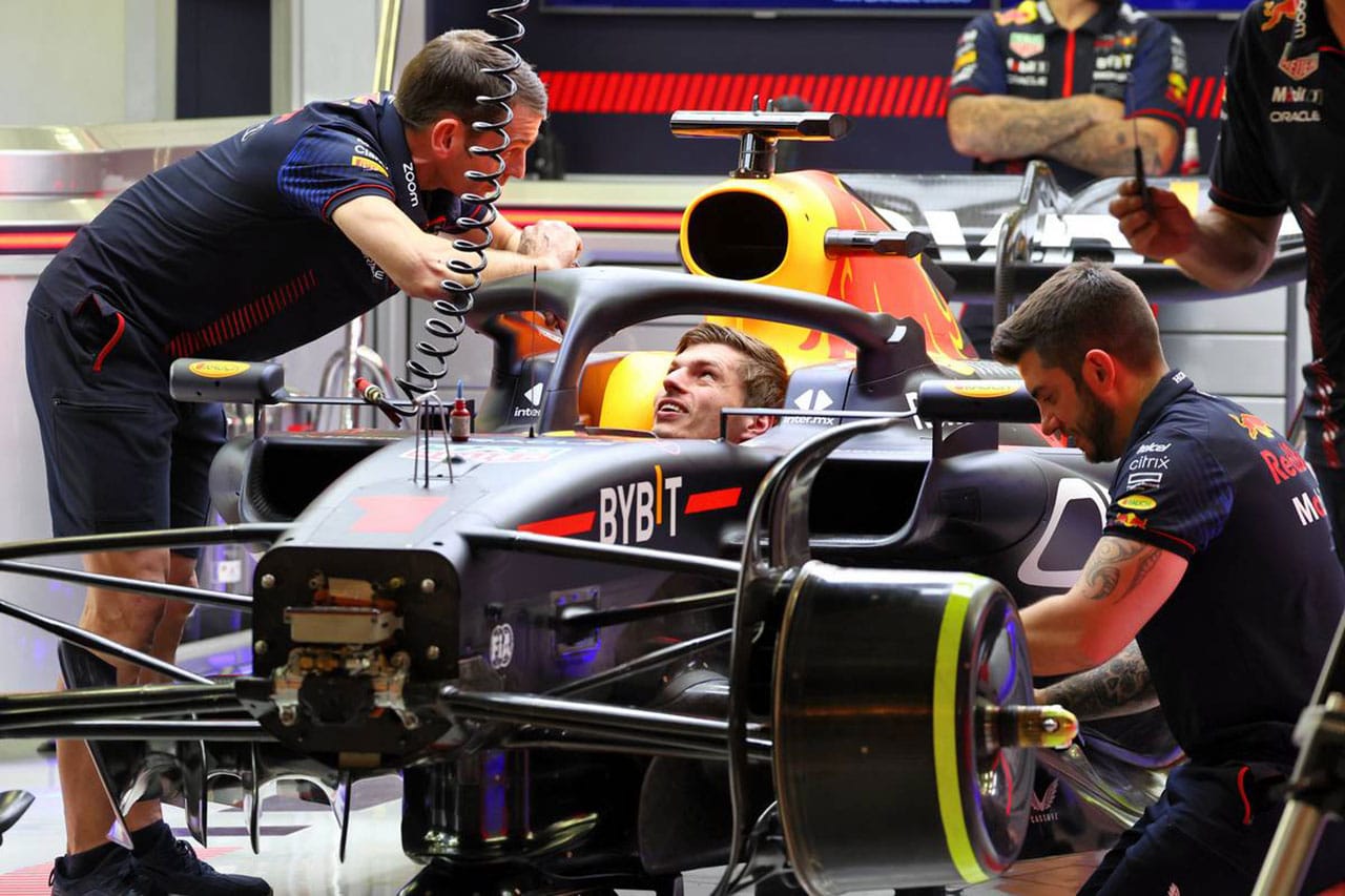 F1王者マックス・フェルスタッペン 「レッドブル RB19はすべての面が改善」