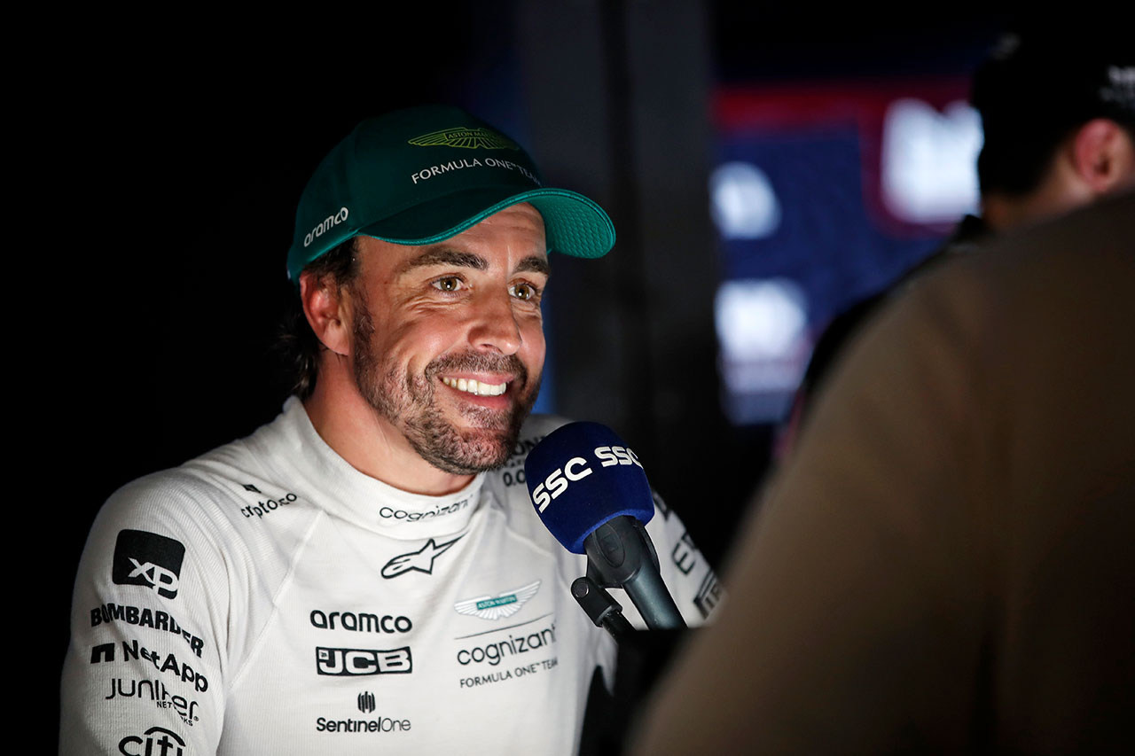 アロンソ、F1バーレーンGP予選を5番手で終えて表彰台も視野