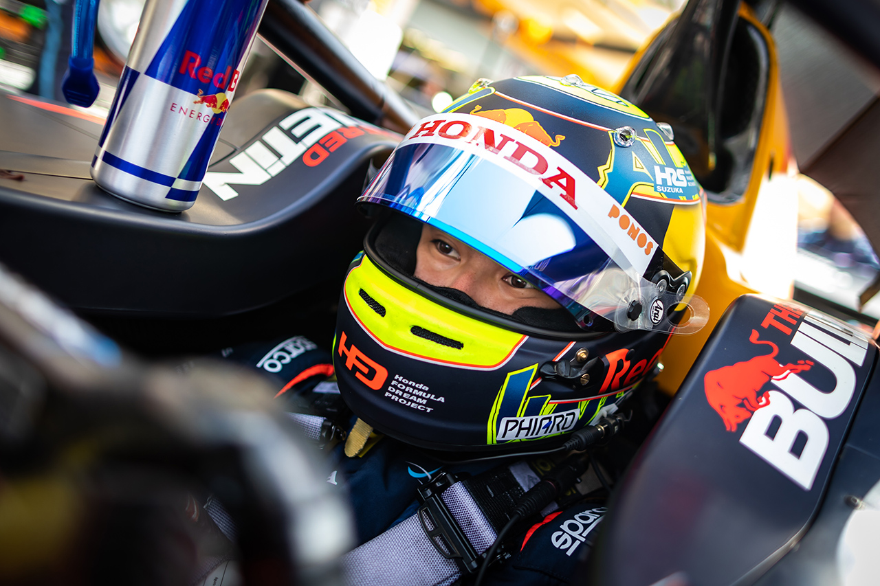 レッドブルF1育成の岩佐歩夢、8位フィニッシュで連続入賞
