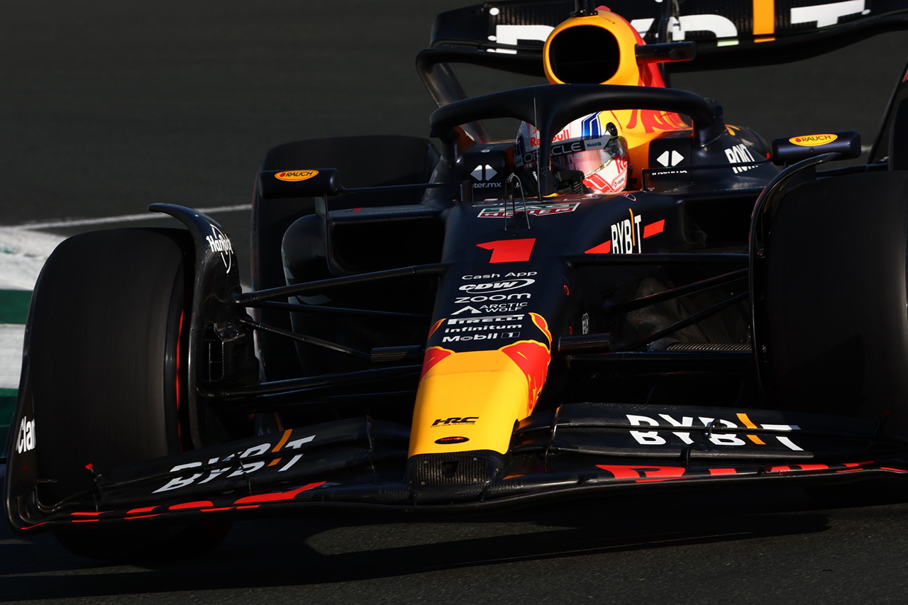 FP2:最速レッドブルF1のフェルスタッペンにアストンのアロンソが0.2秒差