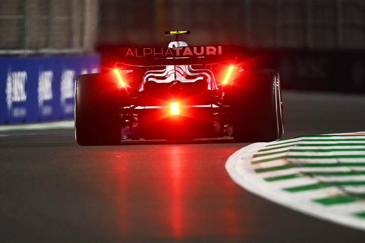 F1サウジアラビアGP フリー走行2回目 速報:フェルスタッペンが最速