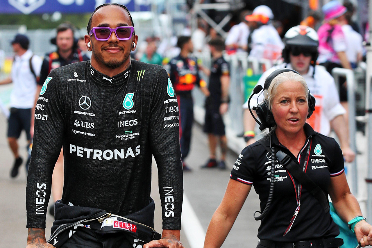 メルセデスF1代表、アンジェラ・カレンの突然の離脱を説明