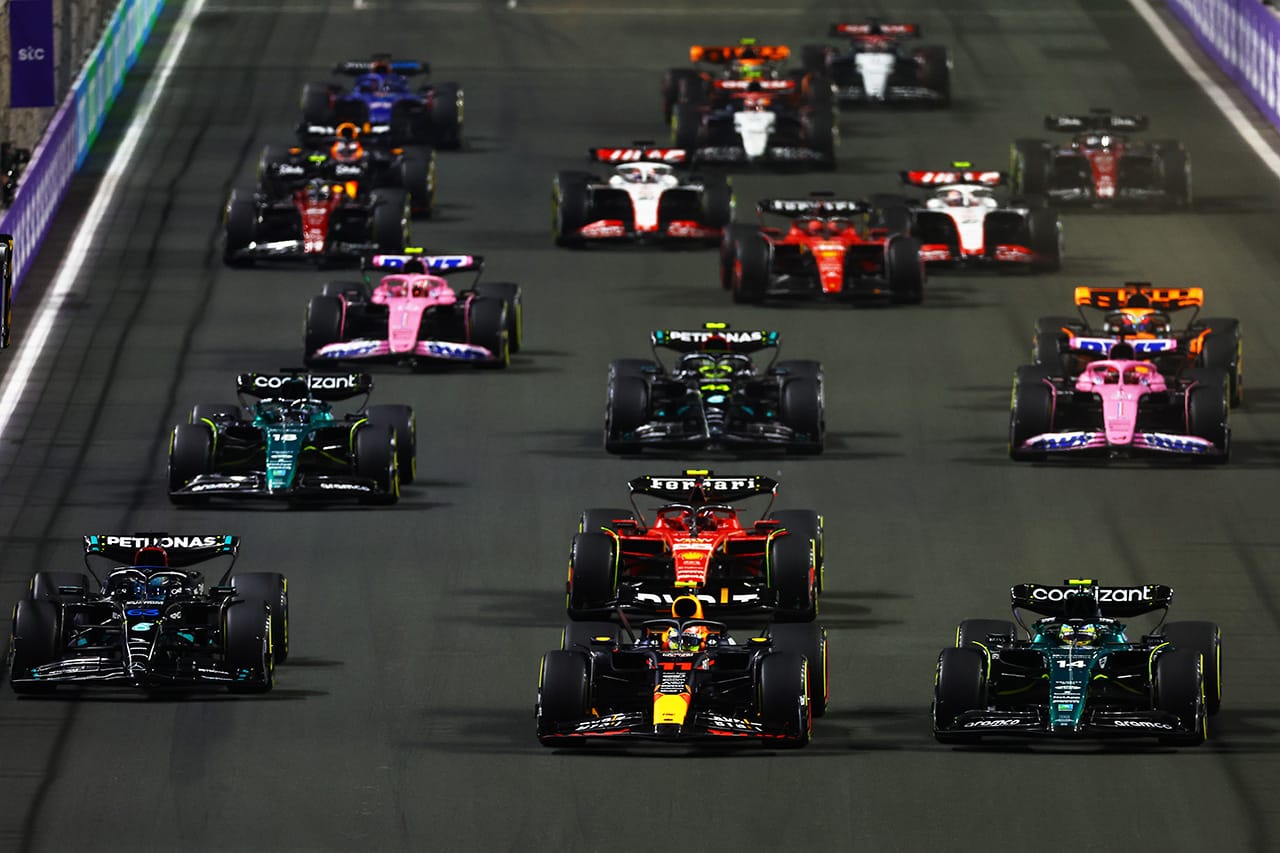 F1サウジアラビアGP 結果:ペレス優勝、フェルスタッペン2位、ラッセル3位