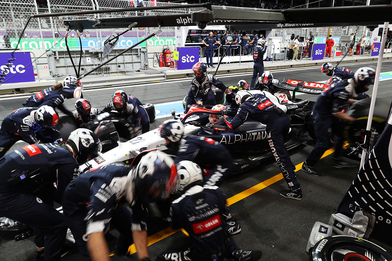 角田裕毅 「あと4周で10位を譲ってしまい悔しい」 / F1サウジアラビアGP