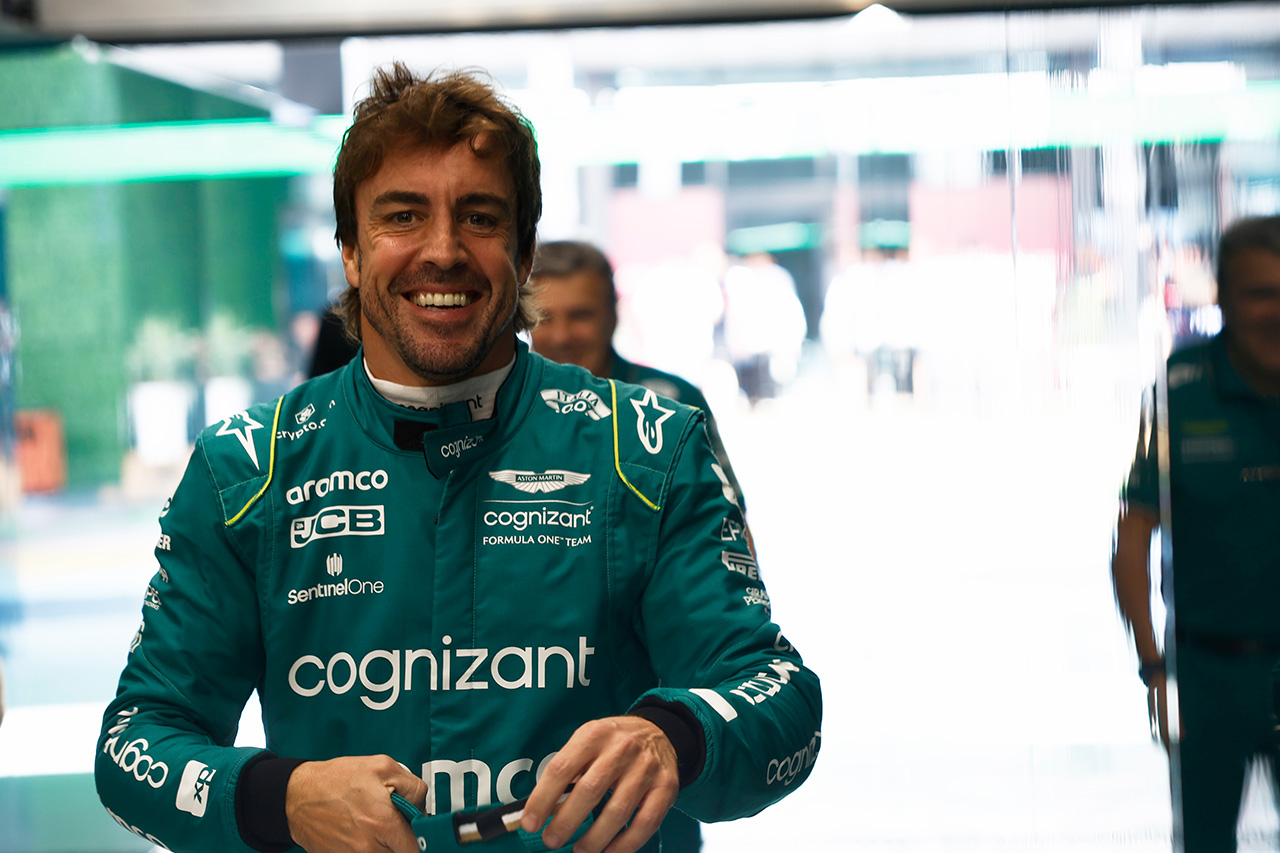 「アストンマーティンF1がアロンソと契約したのは賢明な選択」とブリアトーレ