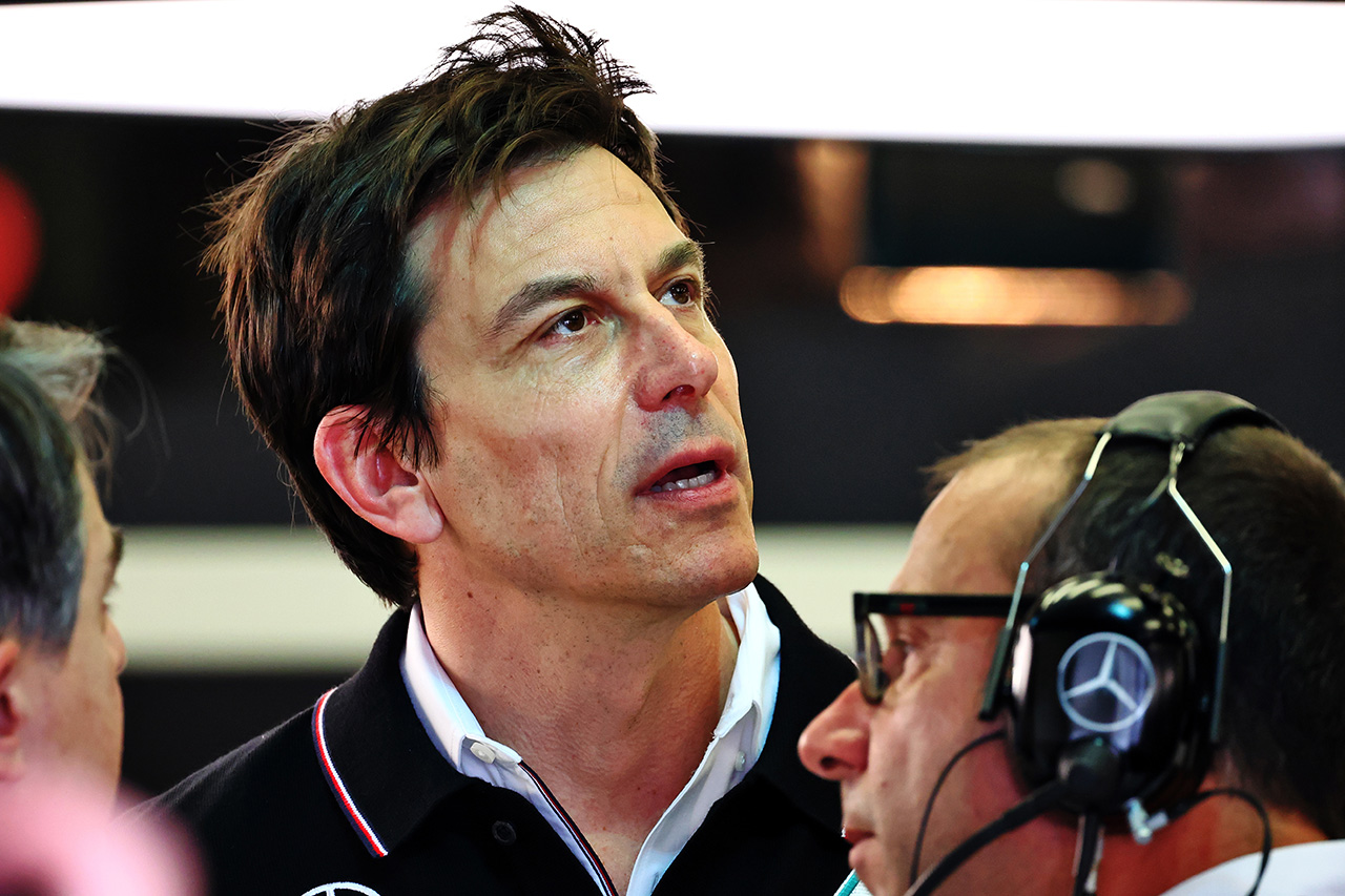 FIA、メルセデスF1が常習するスチュワードへの『密告』の禁止を検討