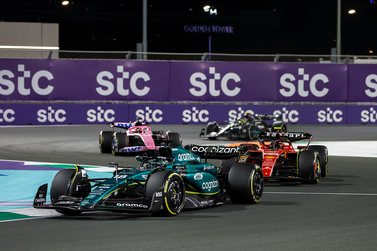 アルピーヌF1チーム 「アストンマーティンの飛躍はみんなを驚かせた」