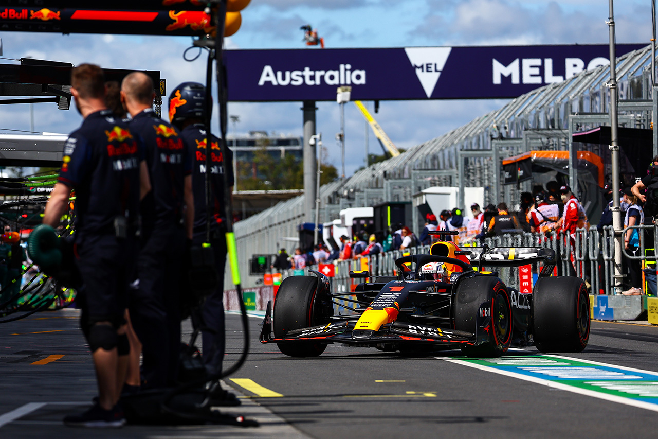 FP1:レッドブルF1のフェルスタッペンが後続に0.4秒差の圧巻最速タイム