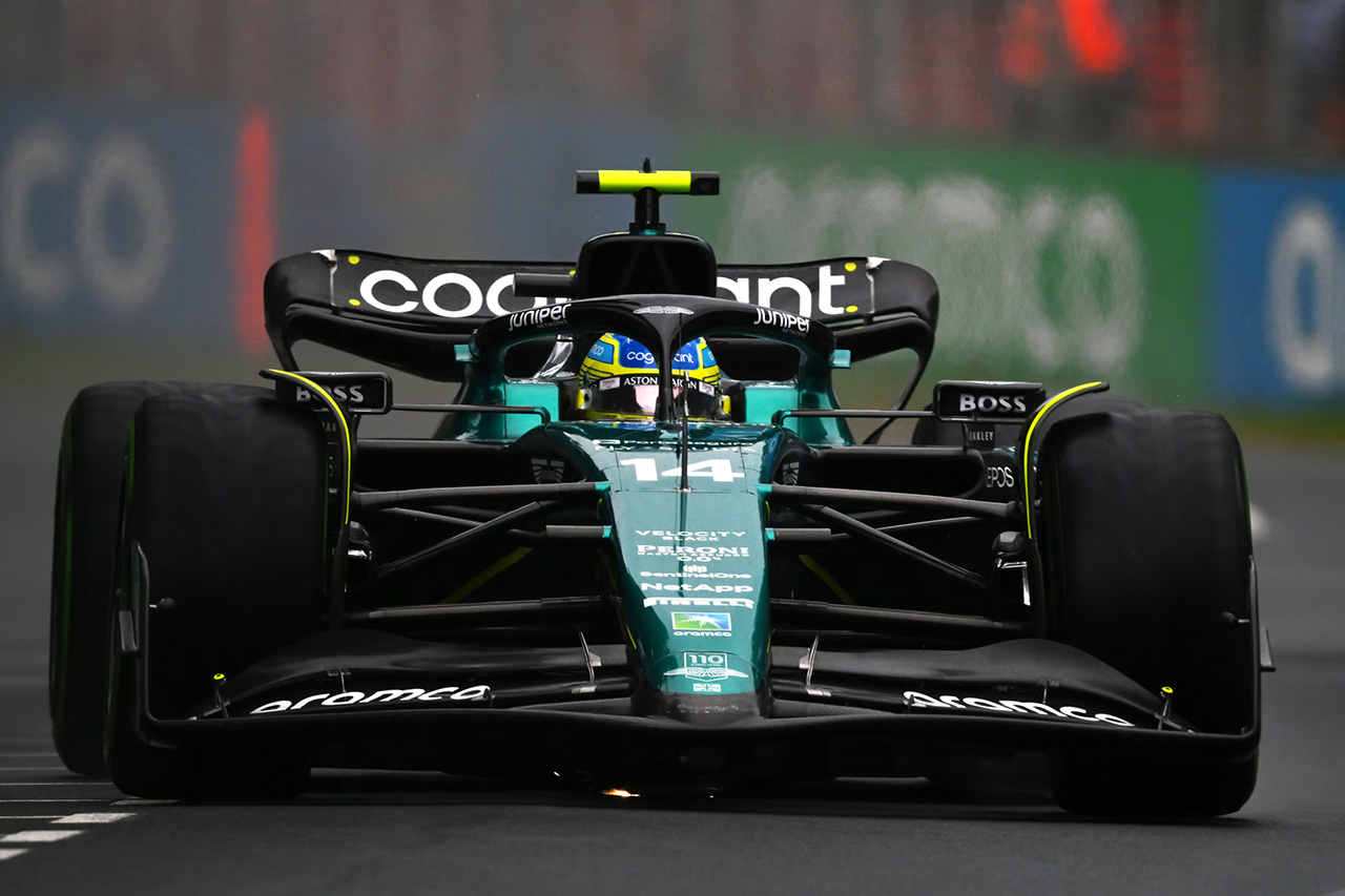 FP2:雨が降る前にタイムを出したアストンマーティンF1のアロンソが首位