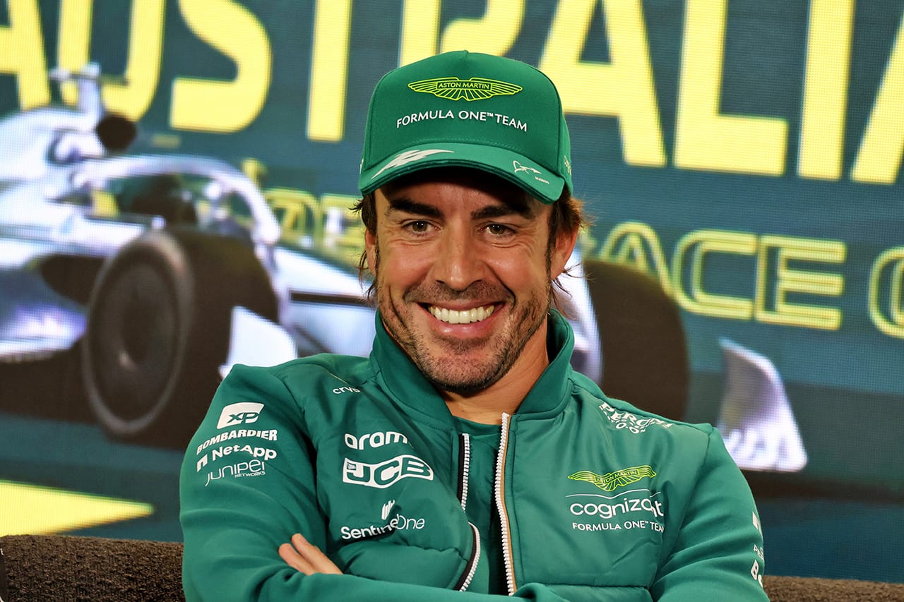 アロンソ、ハミルトンの“史上最速F1マシン”発言に「記憶力が乏しい」