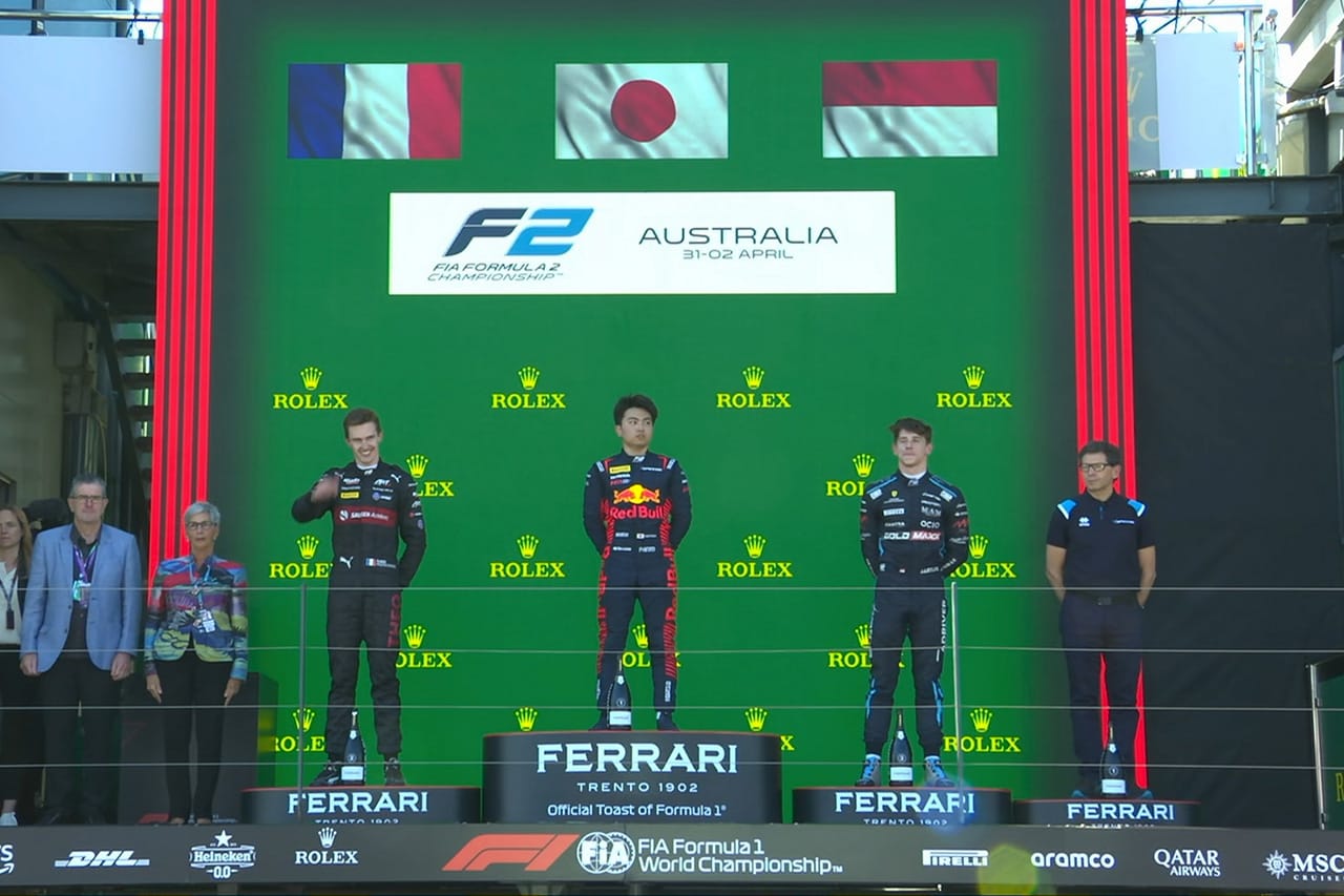 レッドブルF1育成の岩佐歩夢が今季2勝目でF2ランキング首位に浮上