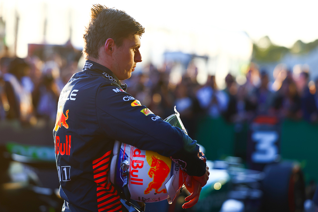 フェルスタッペン、ラッセルの「レッドブルF1は実力を抑えている」に反論