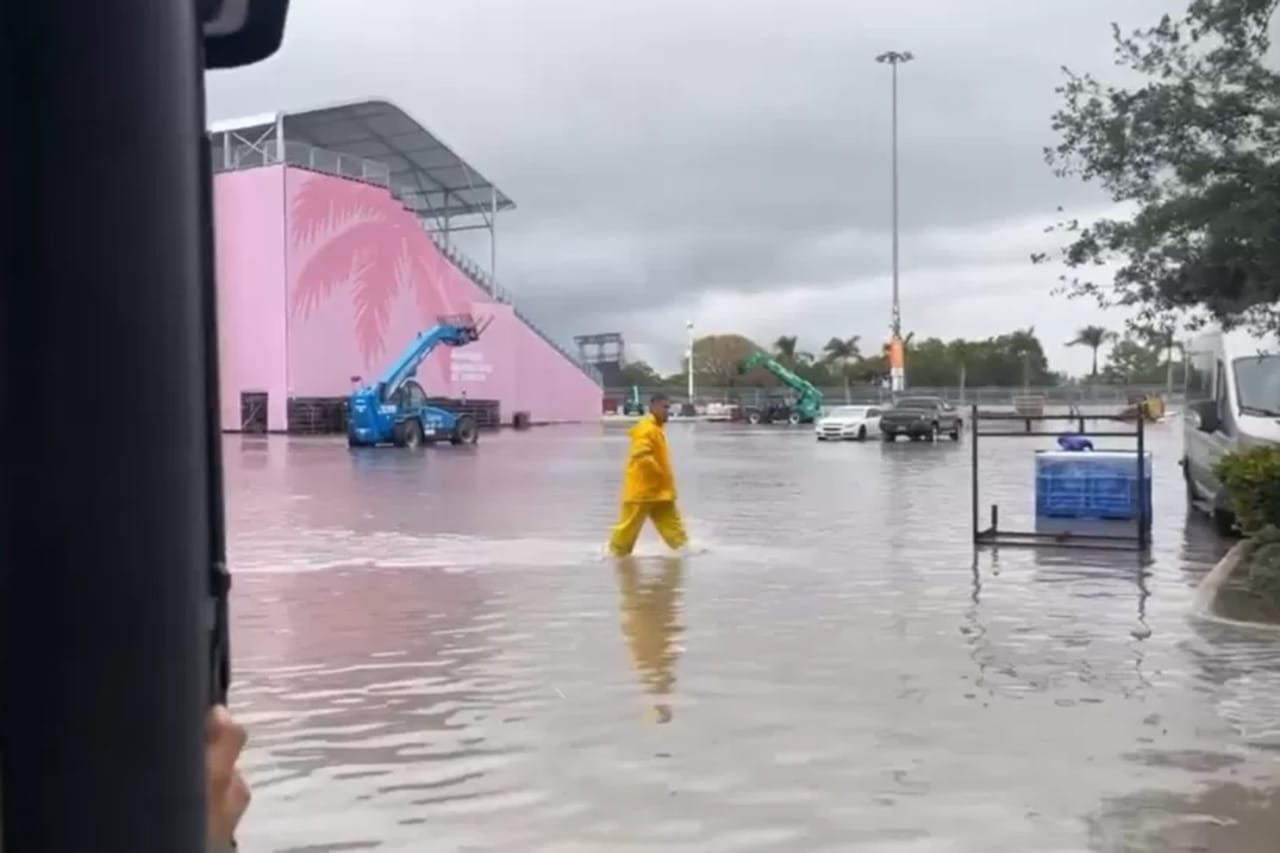 F1マイアミGP:大雨による洪水でフロリダ州の一部で町全体が浸水