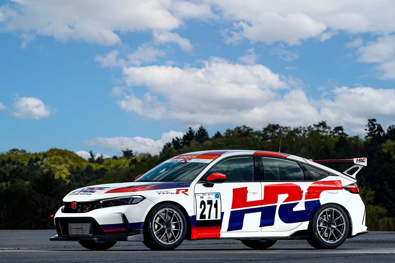 HRC、スーパー耐久参戦予定の「CIVIC TYPE R CNF-R」でテスト走行
