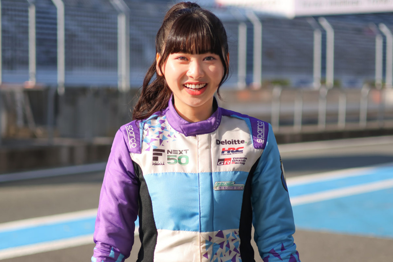 日向坂46 富田鈴花がMCのABEMA新番組『サーキットで会いましょう』