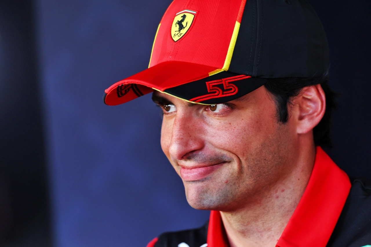カルロス・サインツ、アウディF1移籍を否定「裏付けのない噂は腹立たしい」