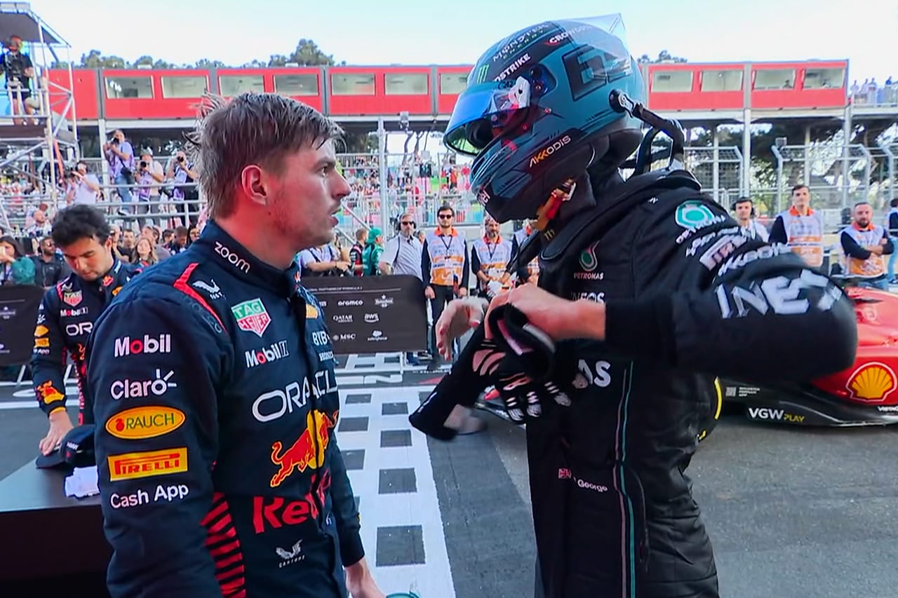 フェルスタッペン、F1スプリントで接触のラッセルを放送禁止用語で罵倒