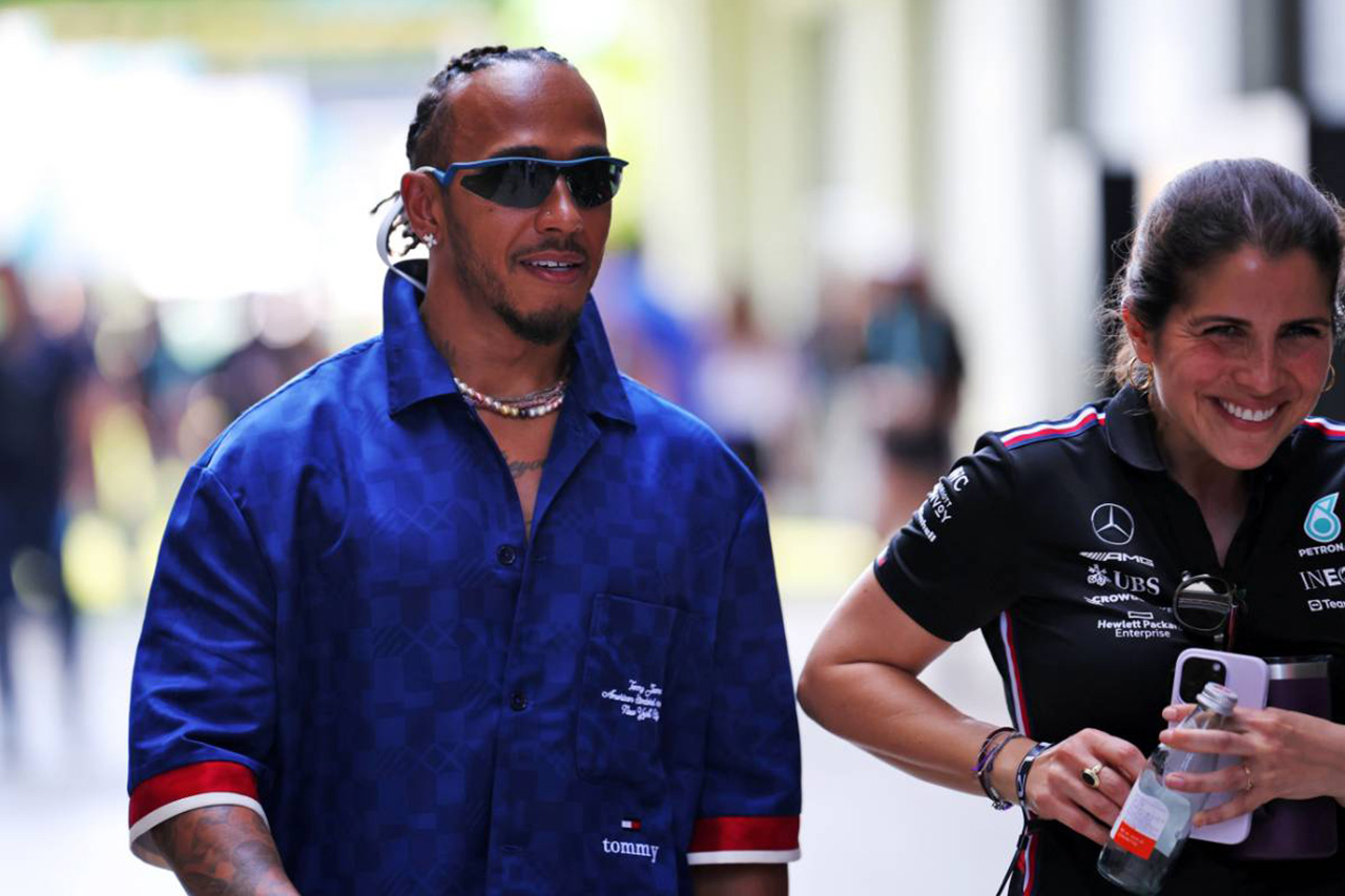 ハミルトン、アンジェラ・カレン離脱後のF1サポートチーム体制を説明