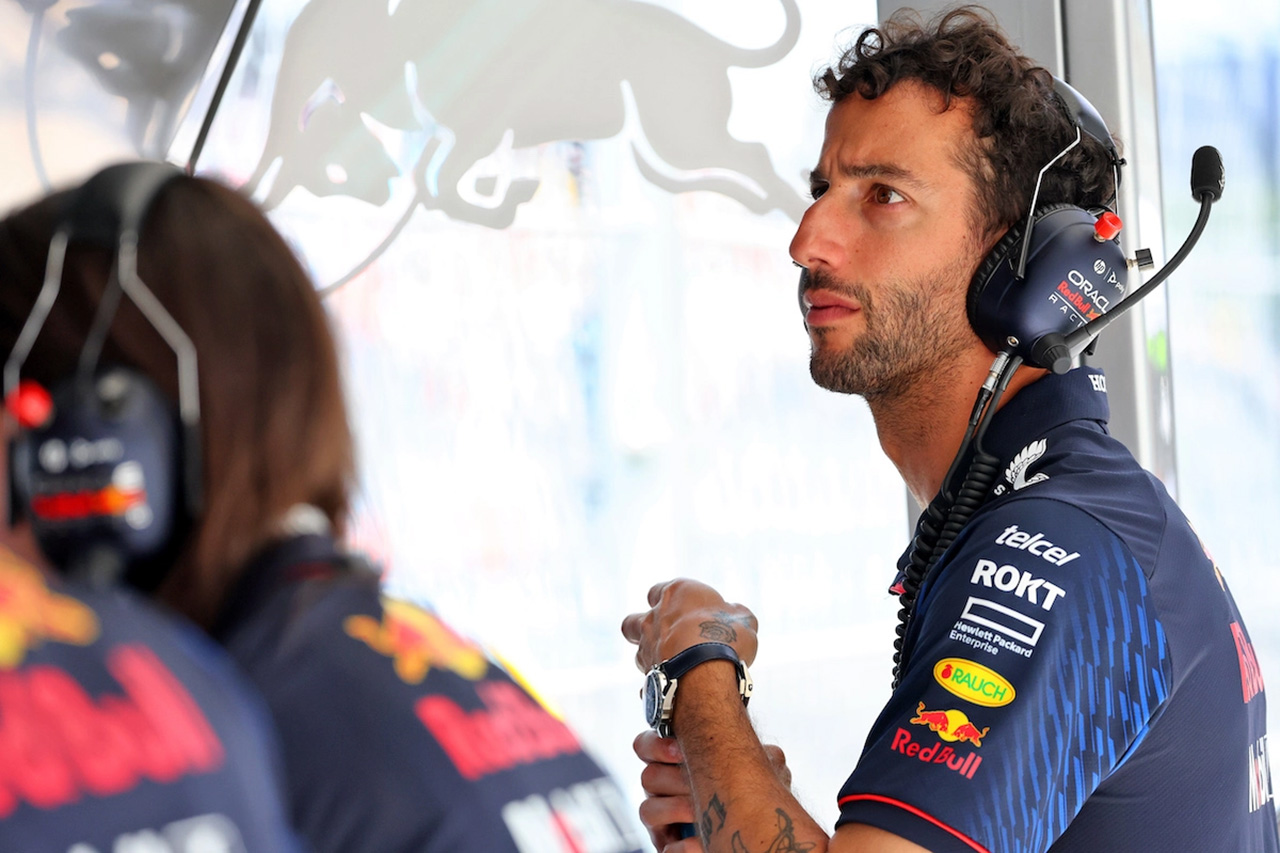 ダニエル・リカルド、アルファタウリF1でデ・フリースと交代の噂を否定