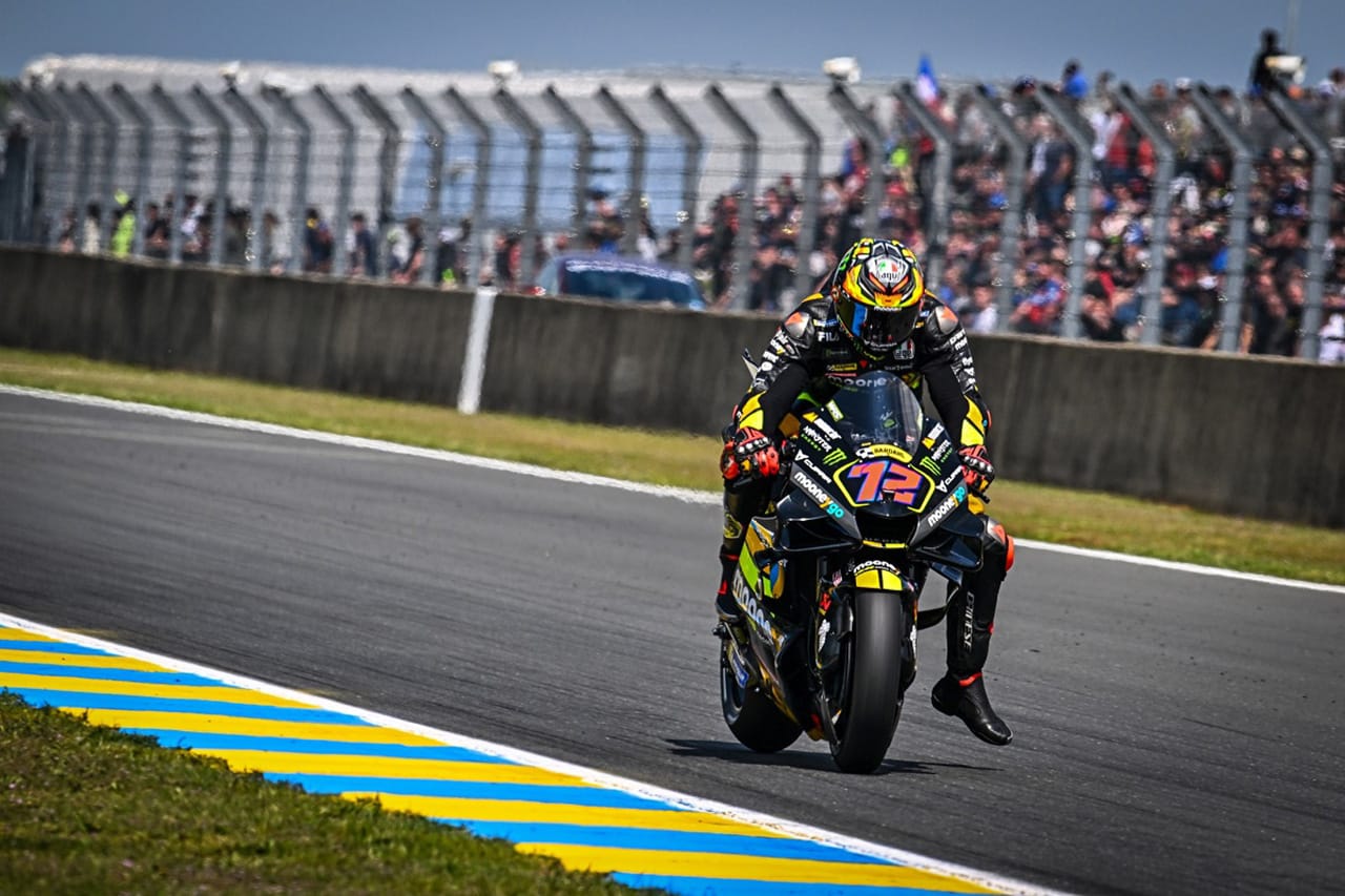 MotoGP:マルコ・ベッツェッキがグランプリ1000回目の記念大会で優勝