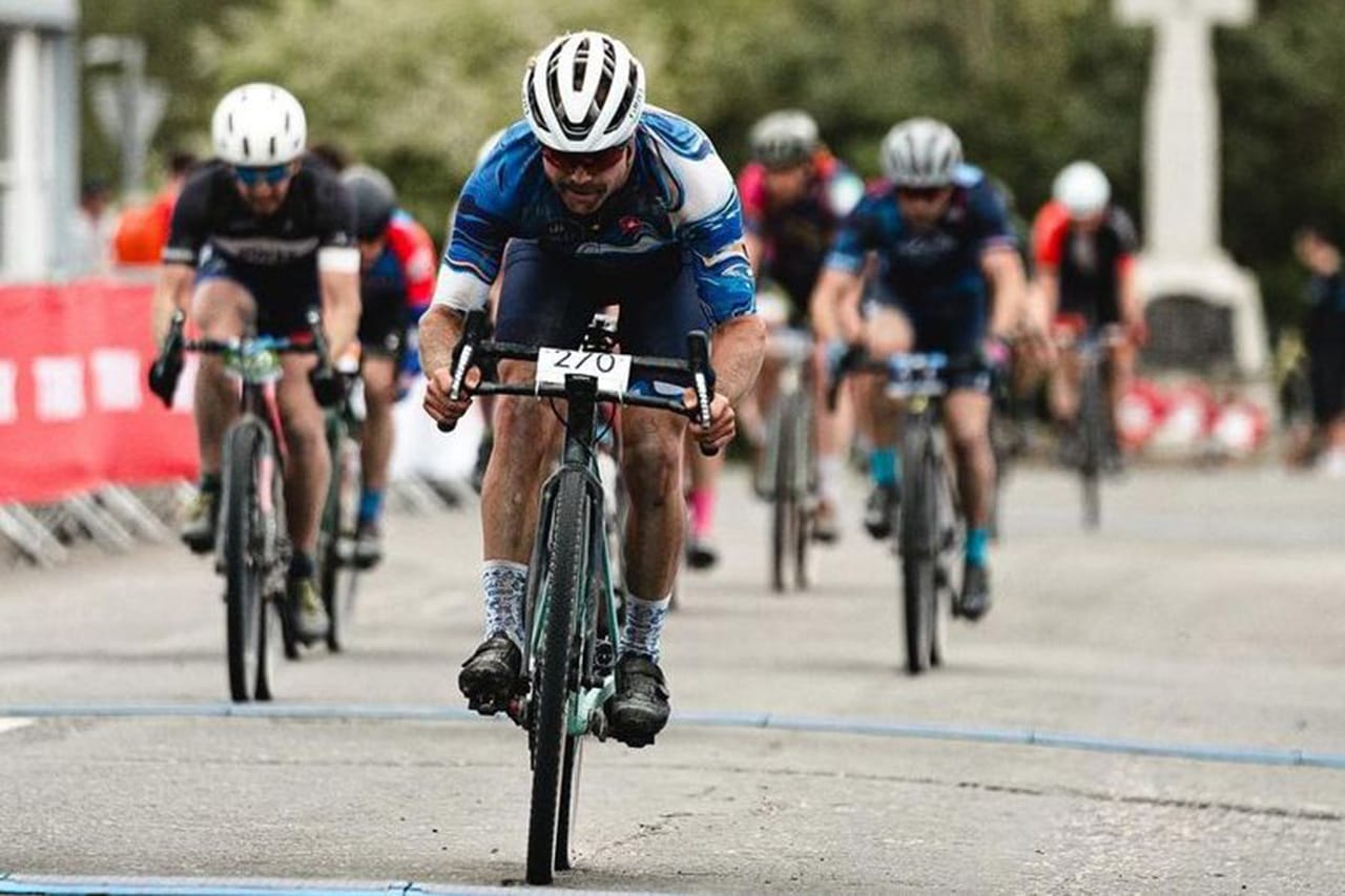 バルテリ・ボッタス、F1中止となった週末にスコットランドで自転車レース