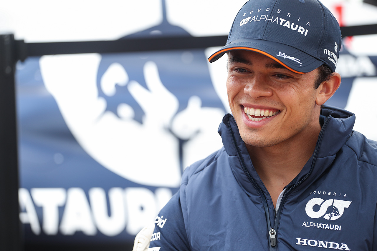 レッドブルF1首脳 「ニック・デ・フリースは角田裕毅に近づいてきた」