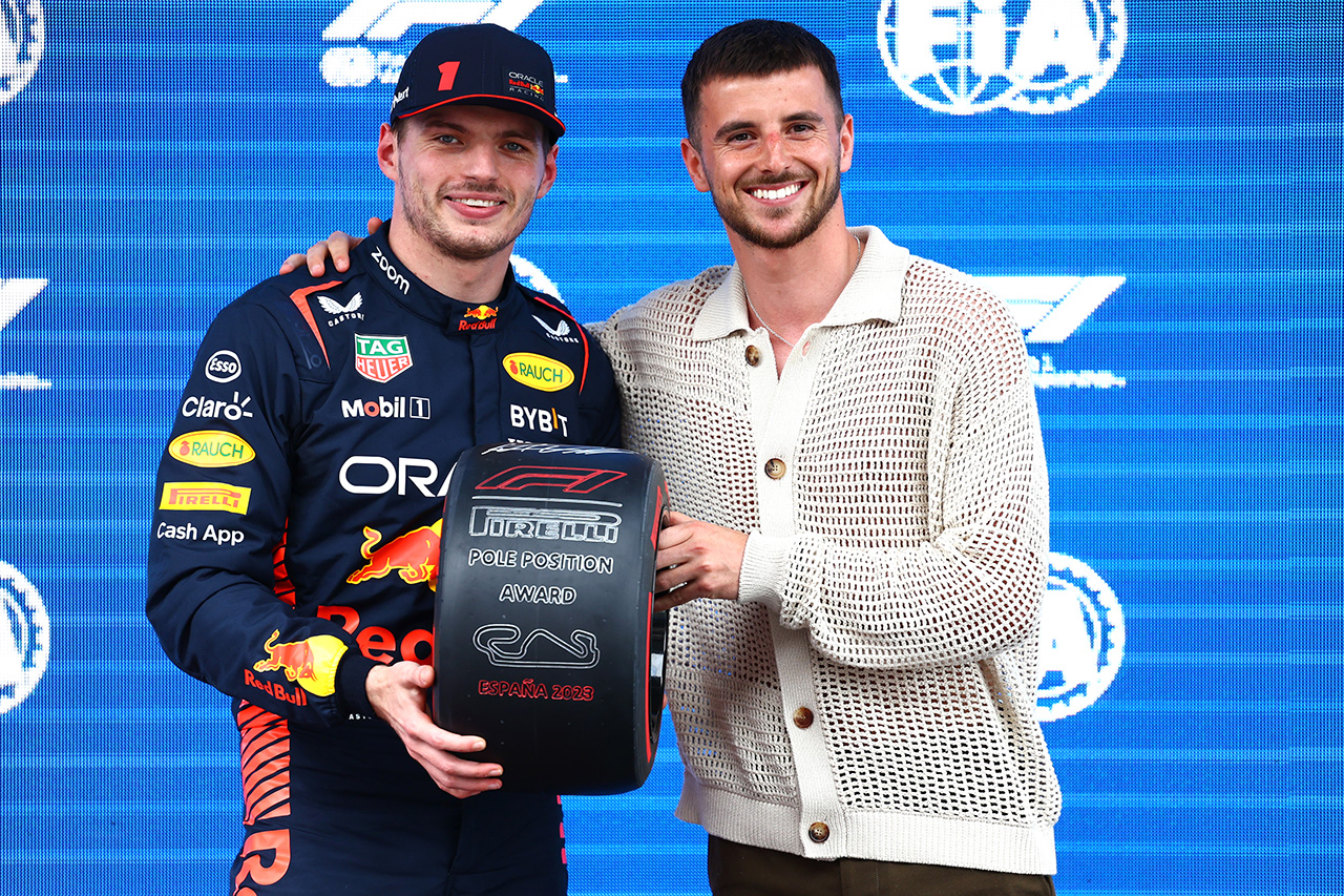 フェルスタッペン、余力ありのF1スペインGP初ポール「レールの上を走行」