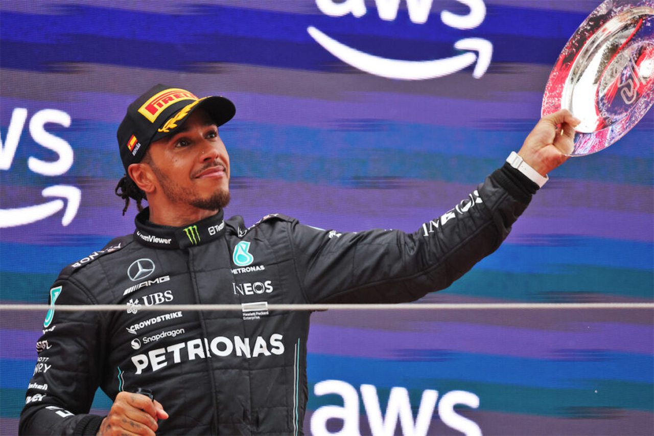 ハミルトン、F1スペインGP後のメルセデスF1との契約延長交渉を示唆