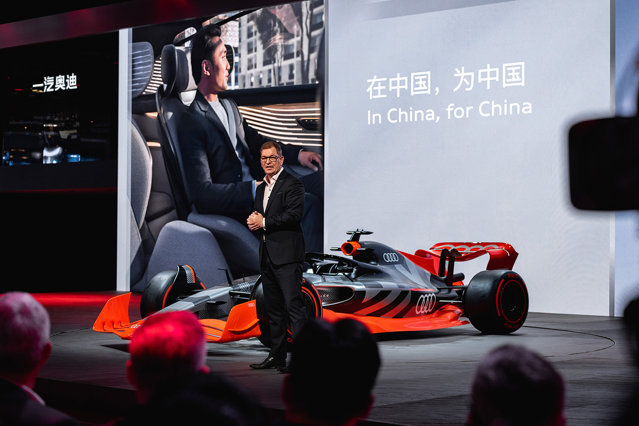 アウディ、F1パワーユニット開発でライバルに対して8か月の遅れ
