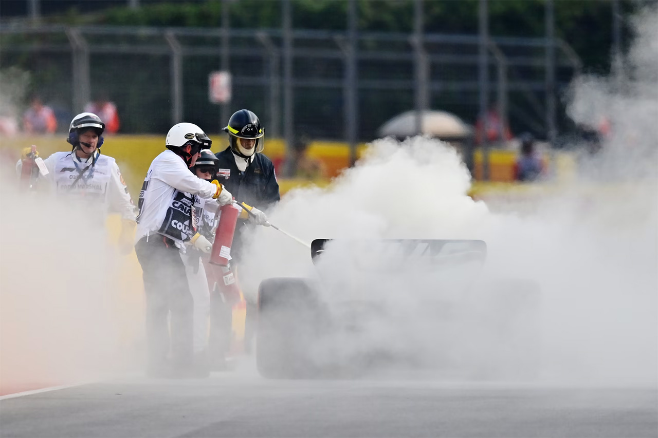 ハースF1、ニコ・ヒュルケンベルグのエンジンから出火 / F1カナダGP初日