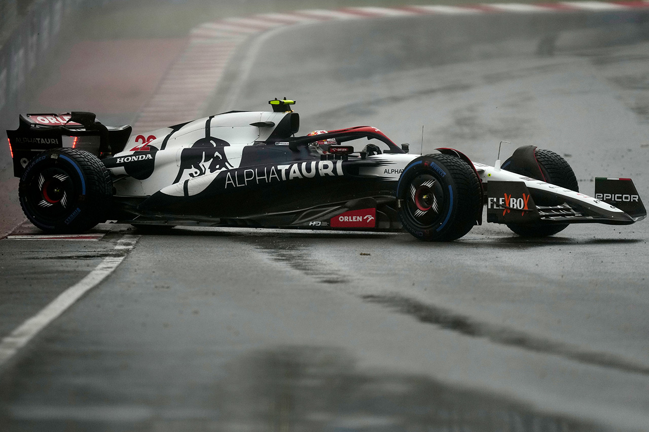 アルファタウリF1、角田裕毅を“盲目”呼ばわりしたアロンソ陣営に反撃