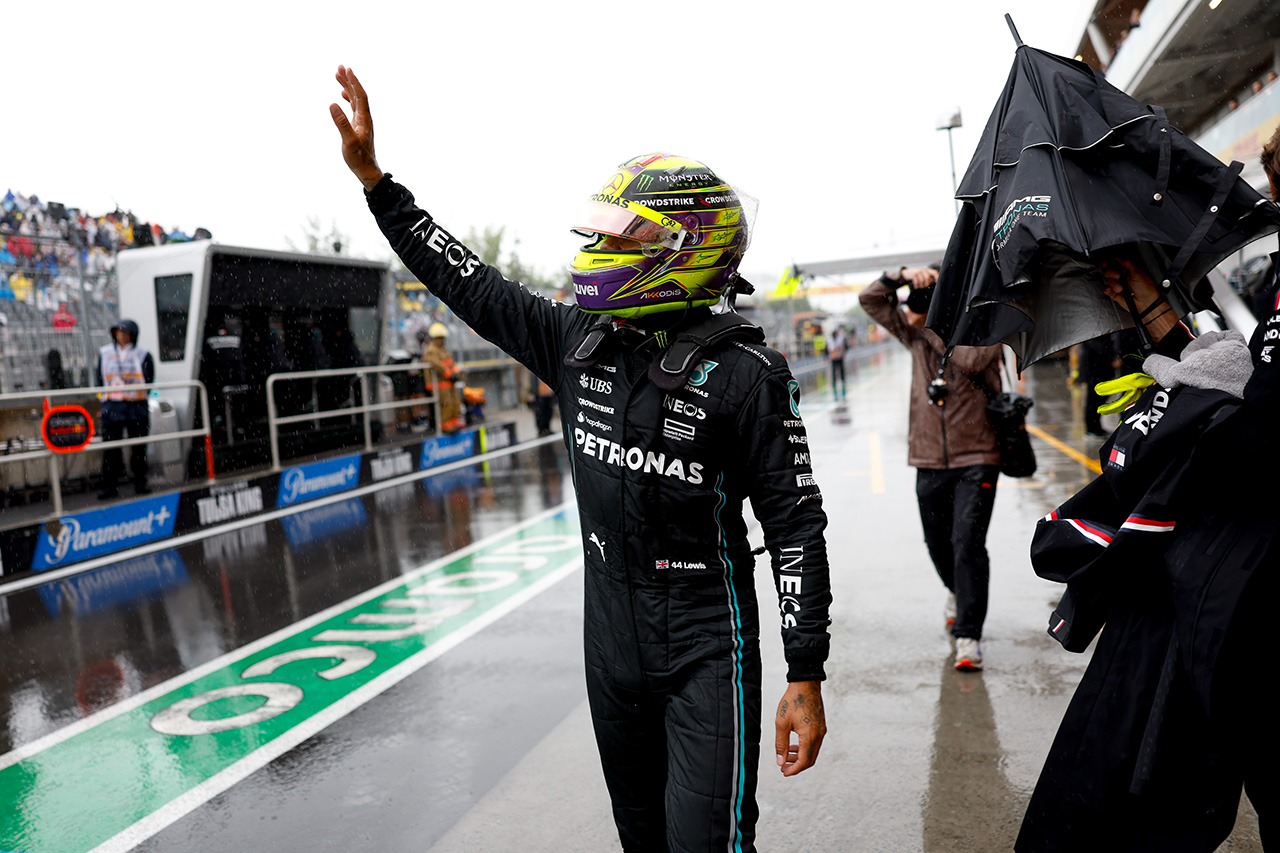 メルセデスF1のハミルトン 「アロンソと戦えれば表彰台も見えてくる」