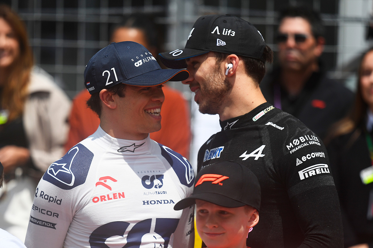 アルファタウリF1のデ・フリース 「マグヌッセンとのバトルまでは良かった」