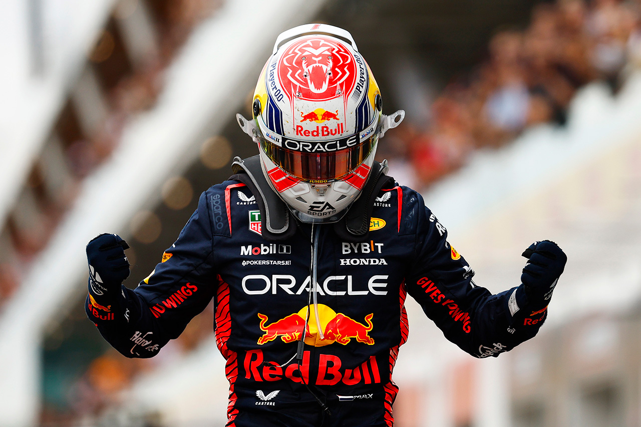 決勝:マックス・フェルスタッペン、アイルトン・セナに並ぶF1通算41勝目