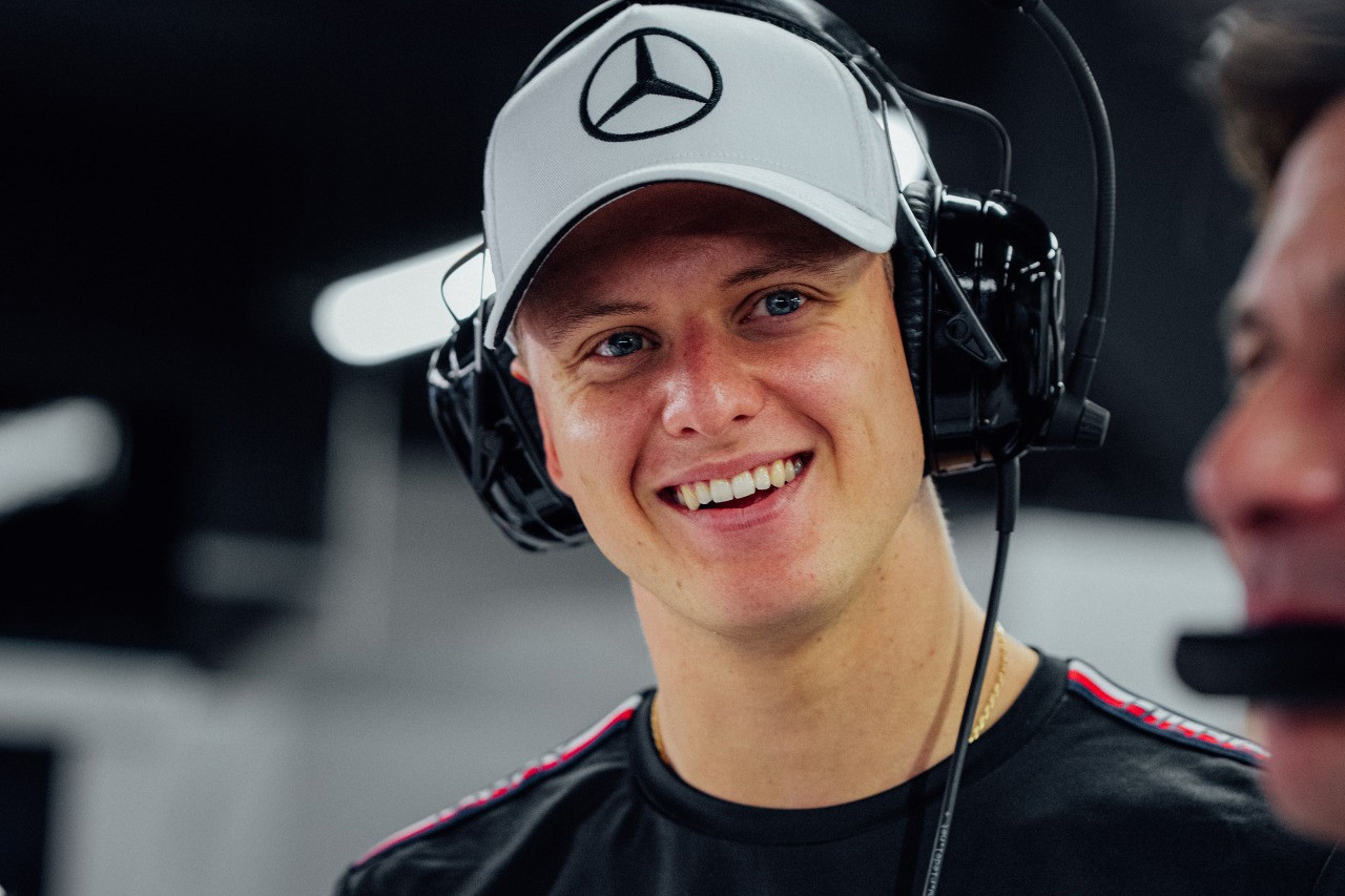 メルセデスF1代表、ミック・シューマッハをウィリアムズに推薦の噂を否定