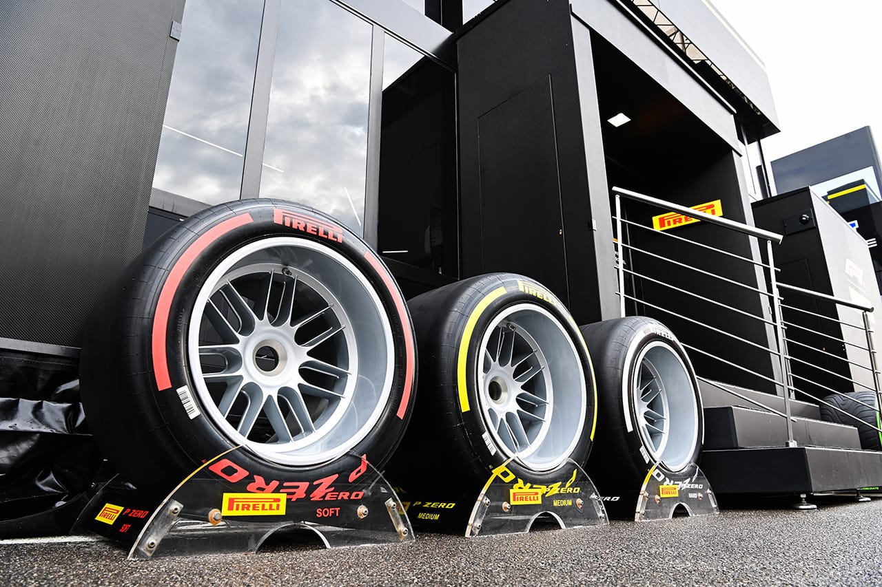 ピレリ、2025年F1タイヤ契約で“見えない敵”ブリヂストンと複雑な競争