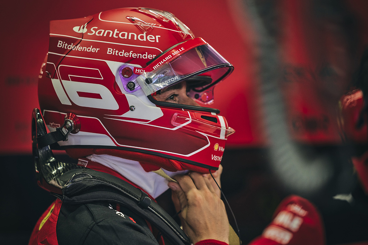 フェラーリF1のルクレール 「マシンへの自信のなさが走りに出ている」