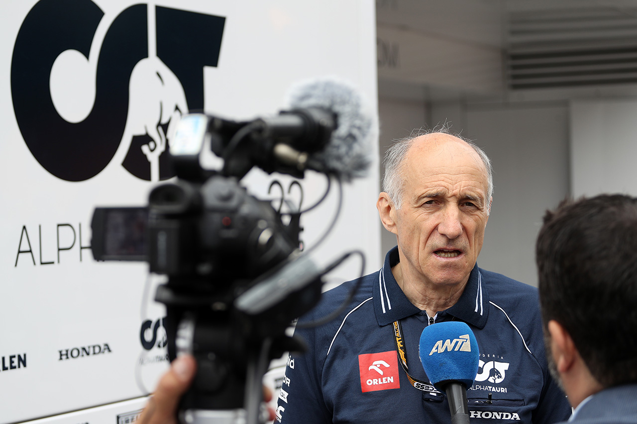 アルファタウリF1代表 「現在イギリスにより大きな施設を建設している」